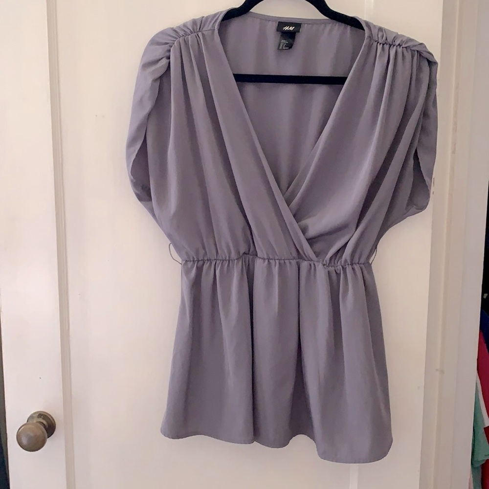 H&M gray top